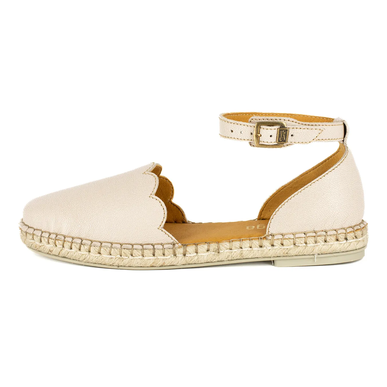 Kwamoka : Ladies Leather Espadrille Shoe in Cream Cayak