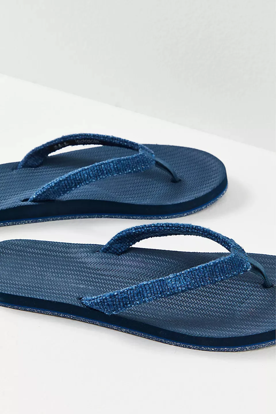 Women's Flip Flops Pable Straps - Shore/Indigo