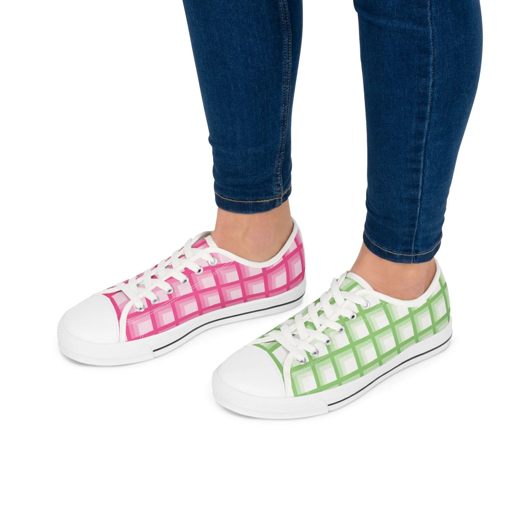 Women's Green & Pink Mismatched Geometric Low Top Sneakers